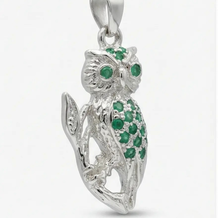 Dije Búho Esmeralda